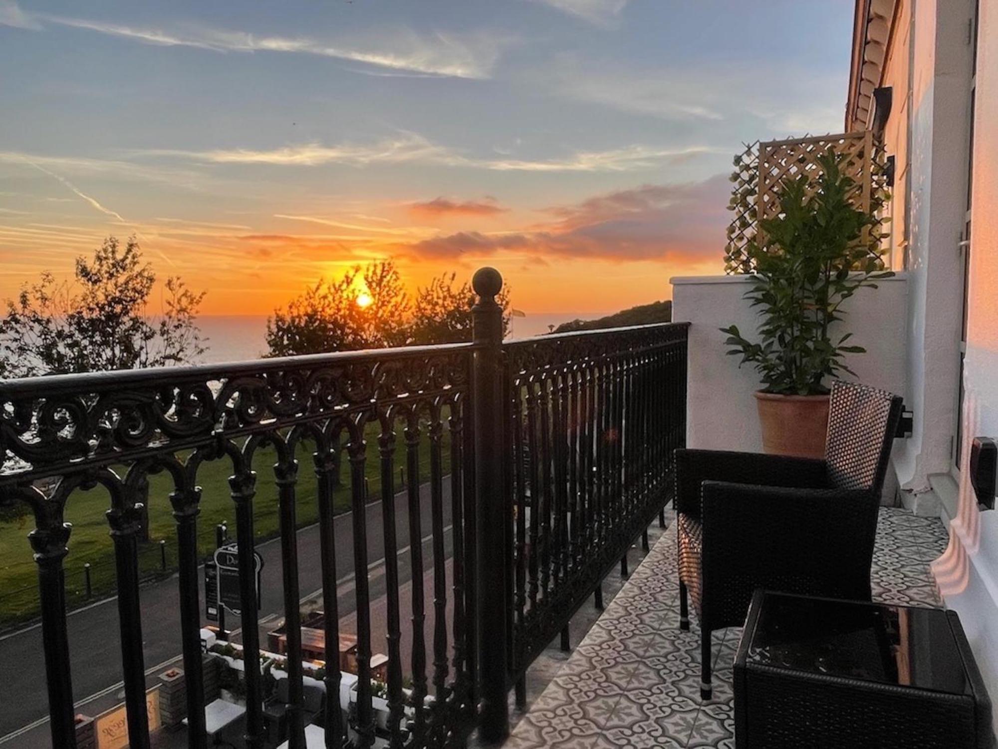 Headland View Boutique B&B 토키 외부 사진