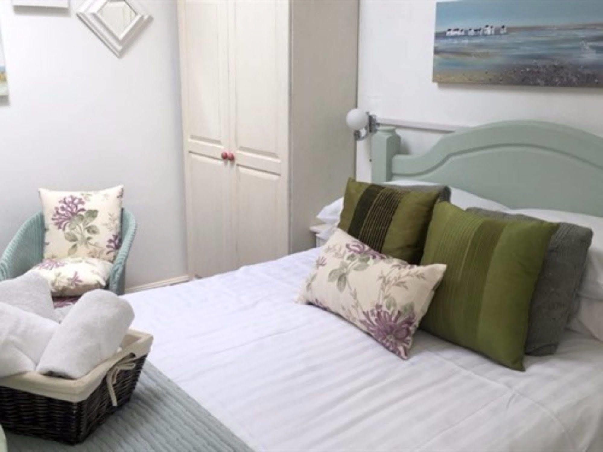 Headland View Boutique B&B 토키 외부 사진